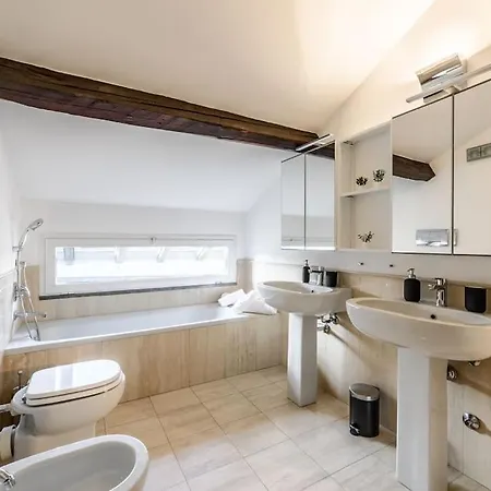 Appartement Buenos Aires' Nest - 10 Minutes From Duomo With Terrace *