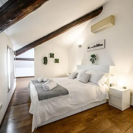 Buenos Aires' Nest - 10 Minutes From Duomo With Terrace Appartement *